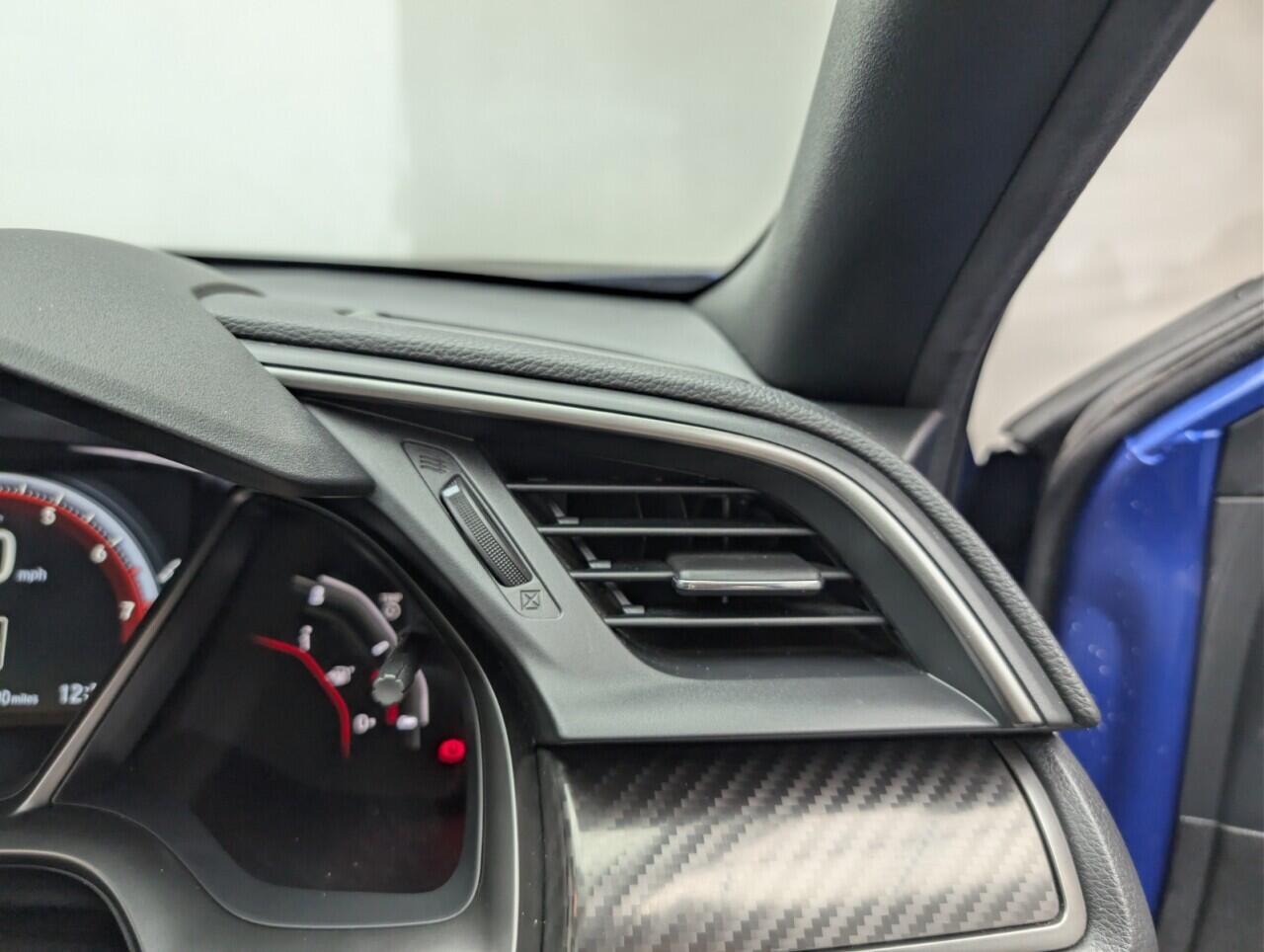 Used Honda Civic 2018 for sale - 77683703: Photo 18