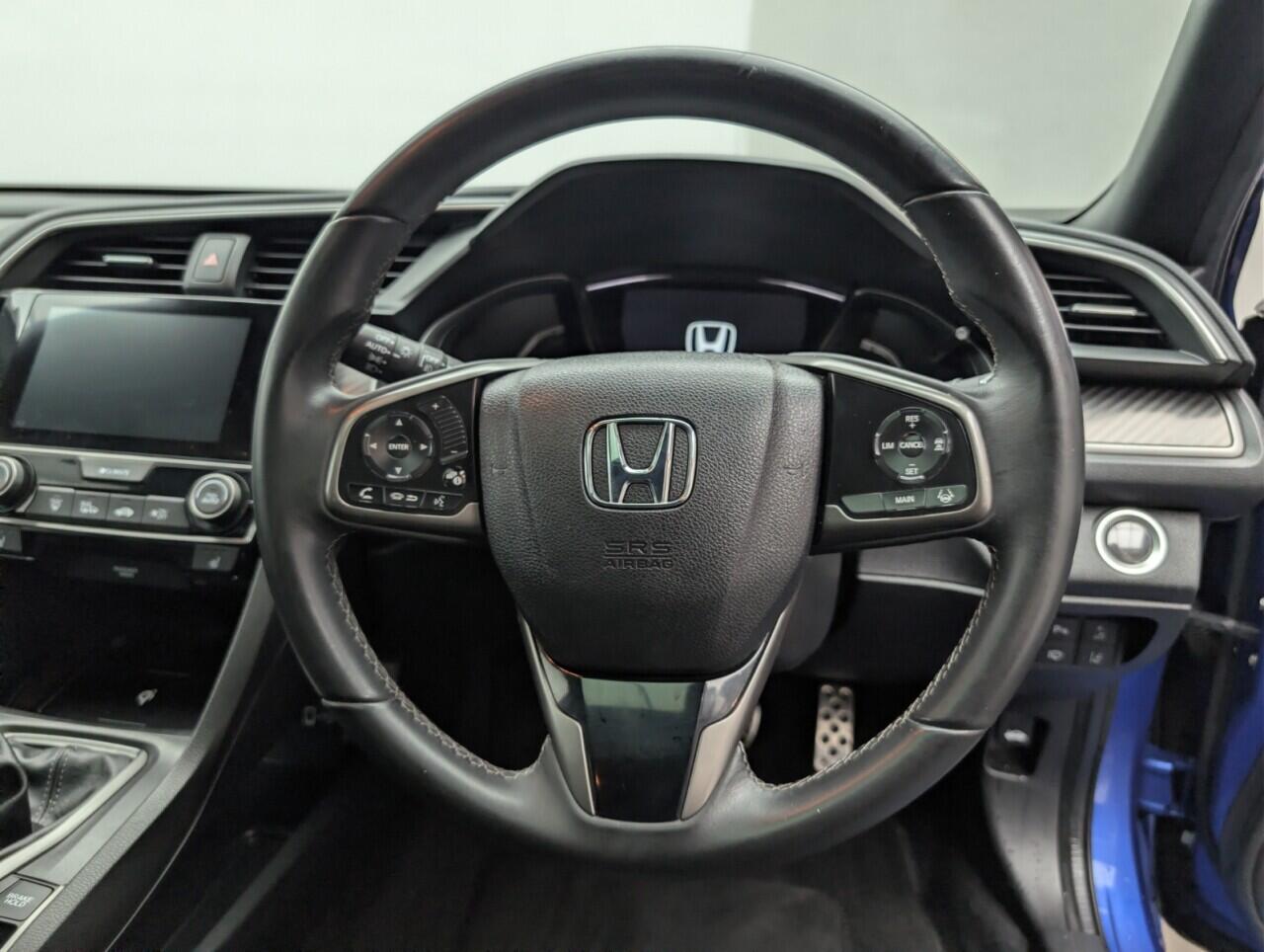 Used Honda Civic 2018 for sale - 77683703: Photo 20