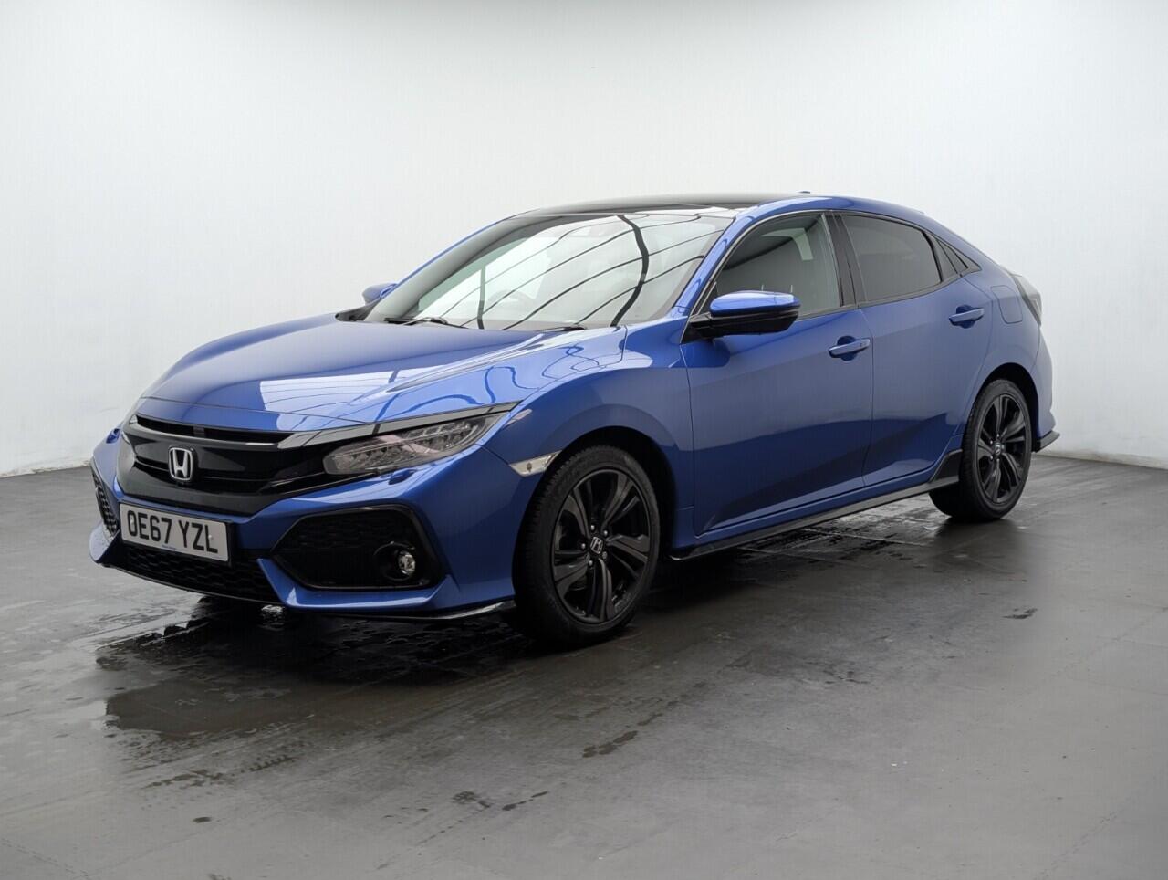 Used Honda Civic 2018 for sale - 77683703: Photo 4