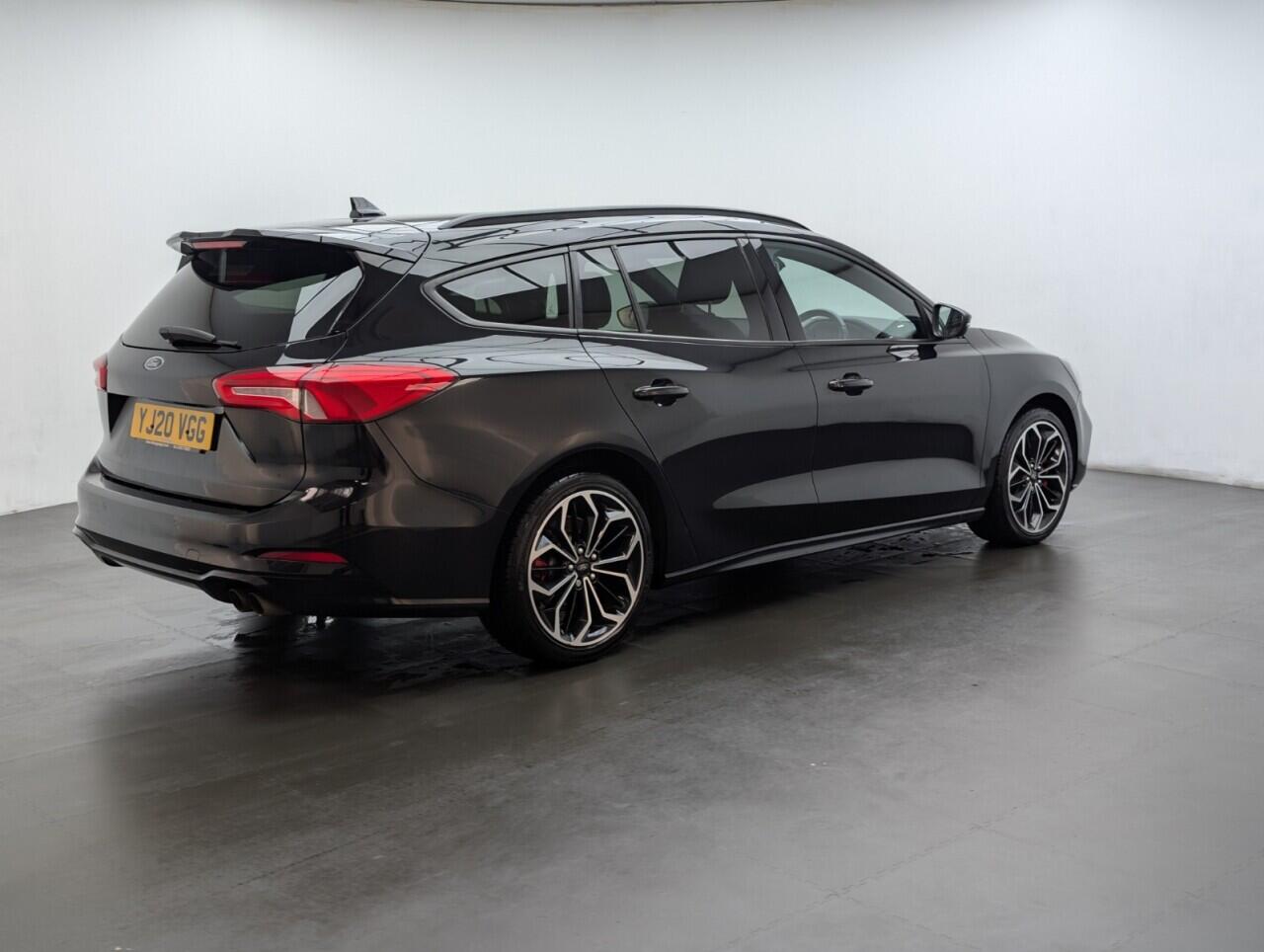 Used Ford Focus 2020 for sale - 76657571: Photo 8