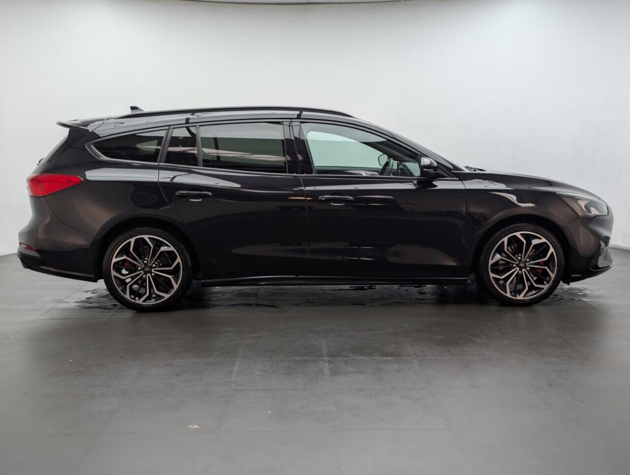 Used Ford Focus 2020 for sale - 76657571: Photo 9