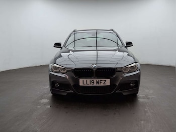 Used BMW 3 Series 2019 for sale - 79594867: Photo