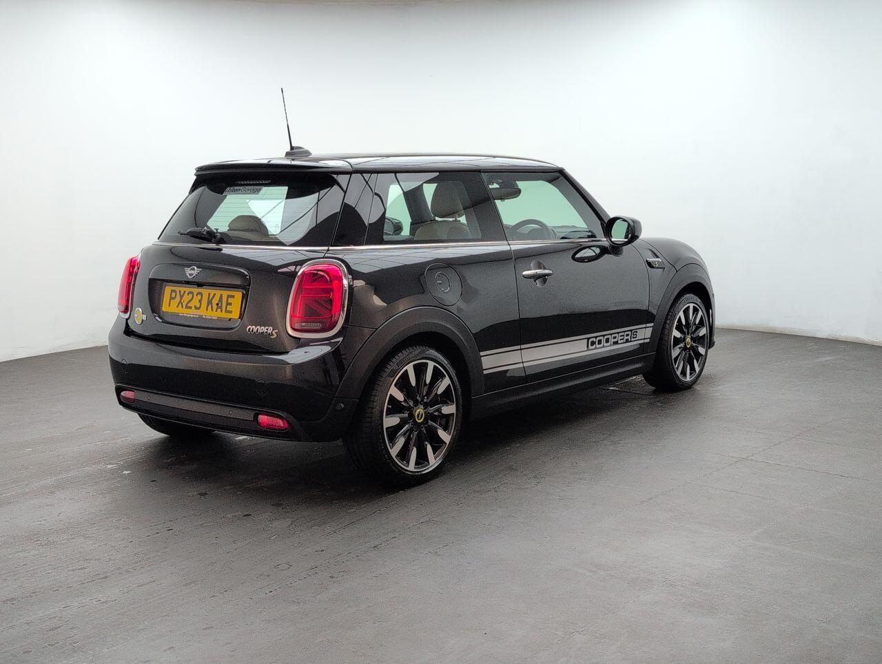 Used MINI Electric Hatch 2023 for sale - 76423811: Photo 8