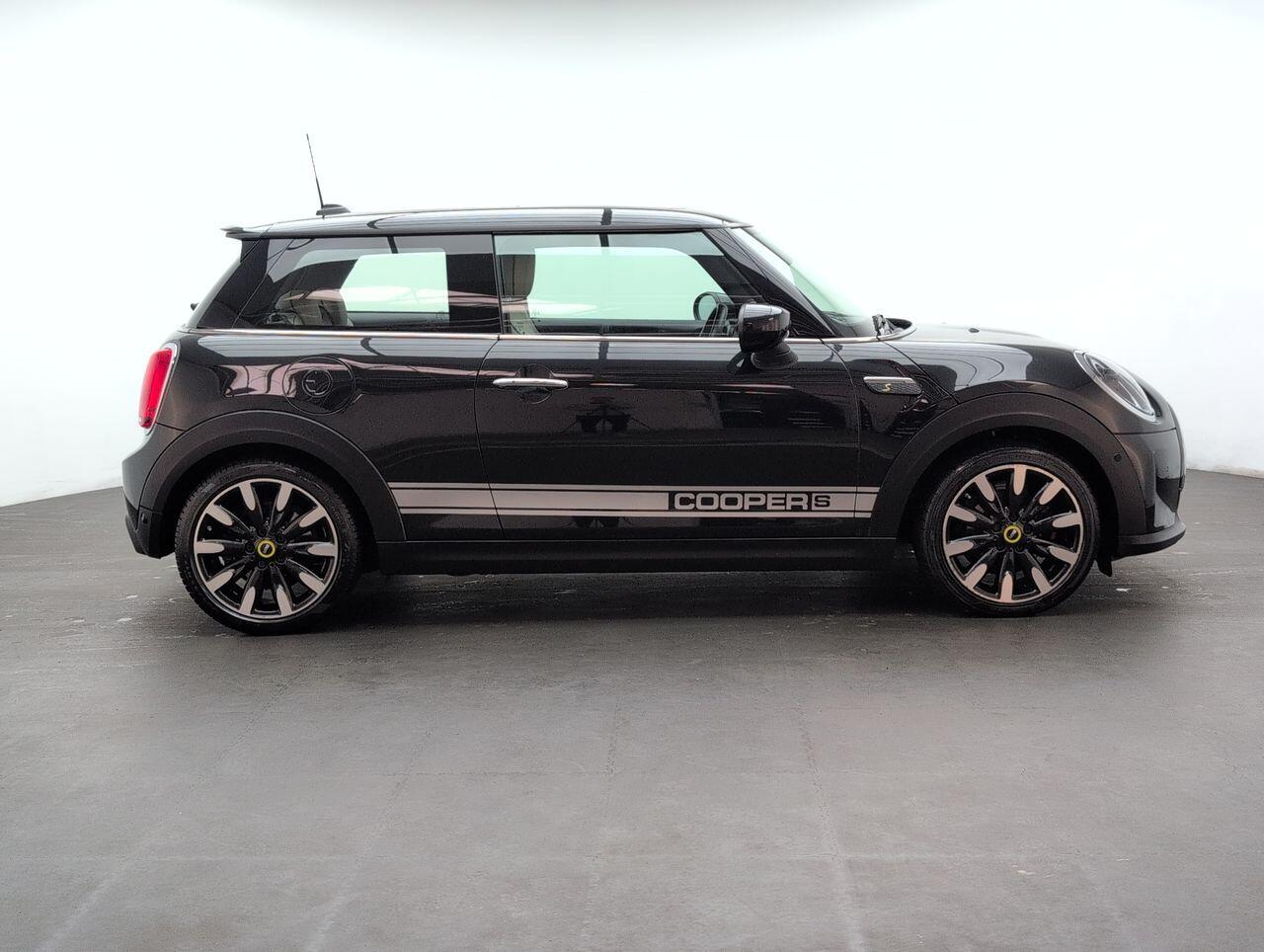 Used MINI Electric Hatch 2023 for sale - 76423811: Photo 9