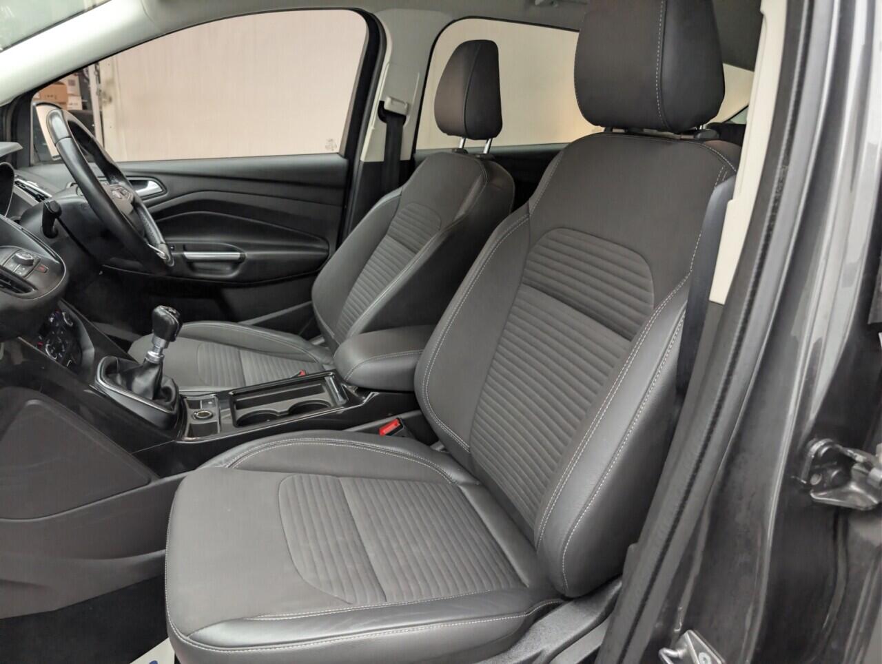 Used Ford Kuga 2018 for sale - 76666538: Photo 27