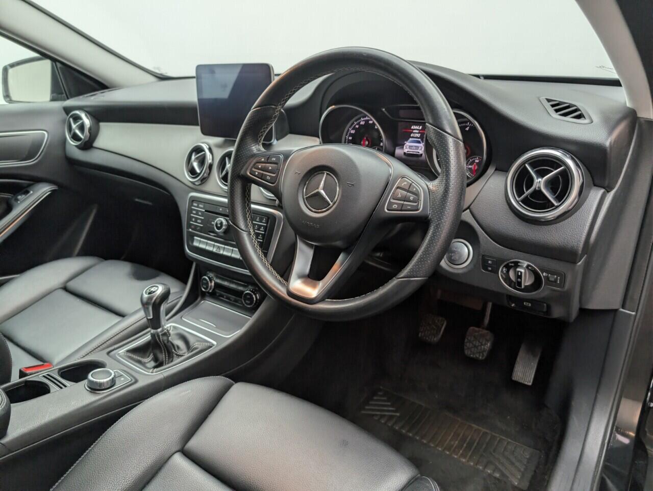 Used Mercedes-Benz GLA 2018 for sale - 76688798: Photo 11