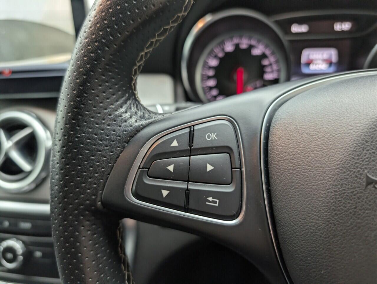 Used Mercedes-Benz GLA 2018 for sale - 76688798: Photo 18