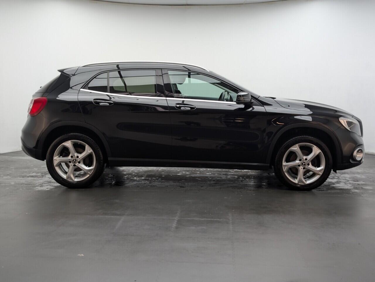 Used Mercedes-Benz GLA 2018 for sale - 76688798: Photo 9