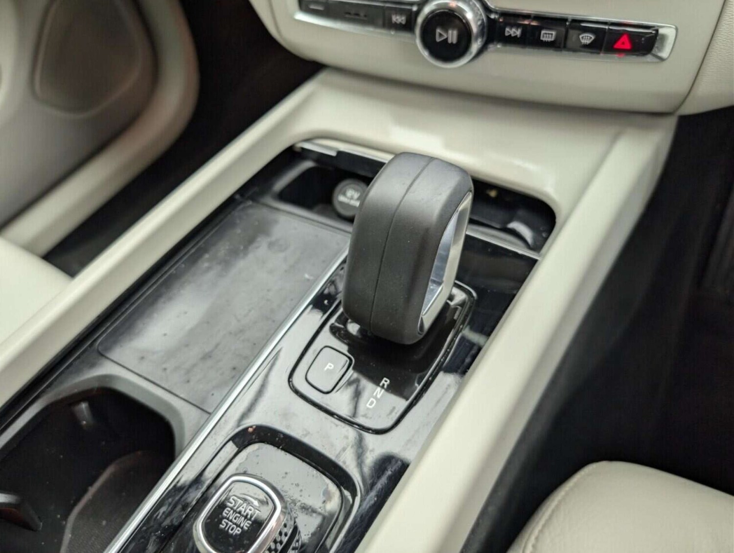 Used Volvo XC60 2022 for sale - 77713824: Photo 17