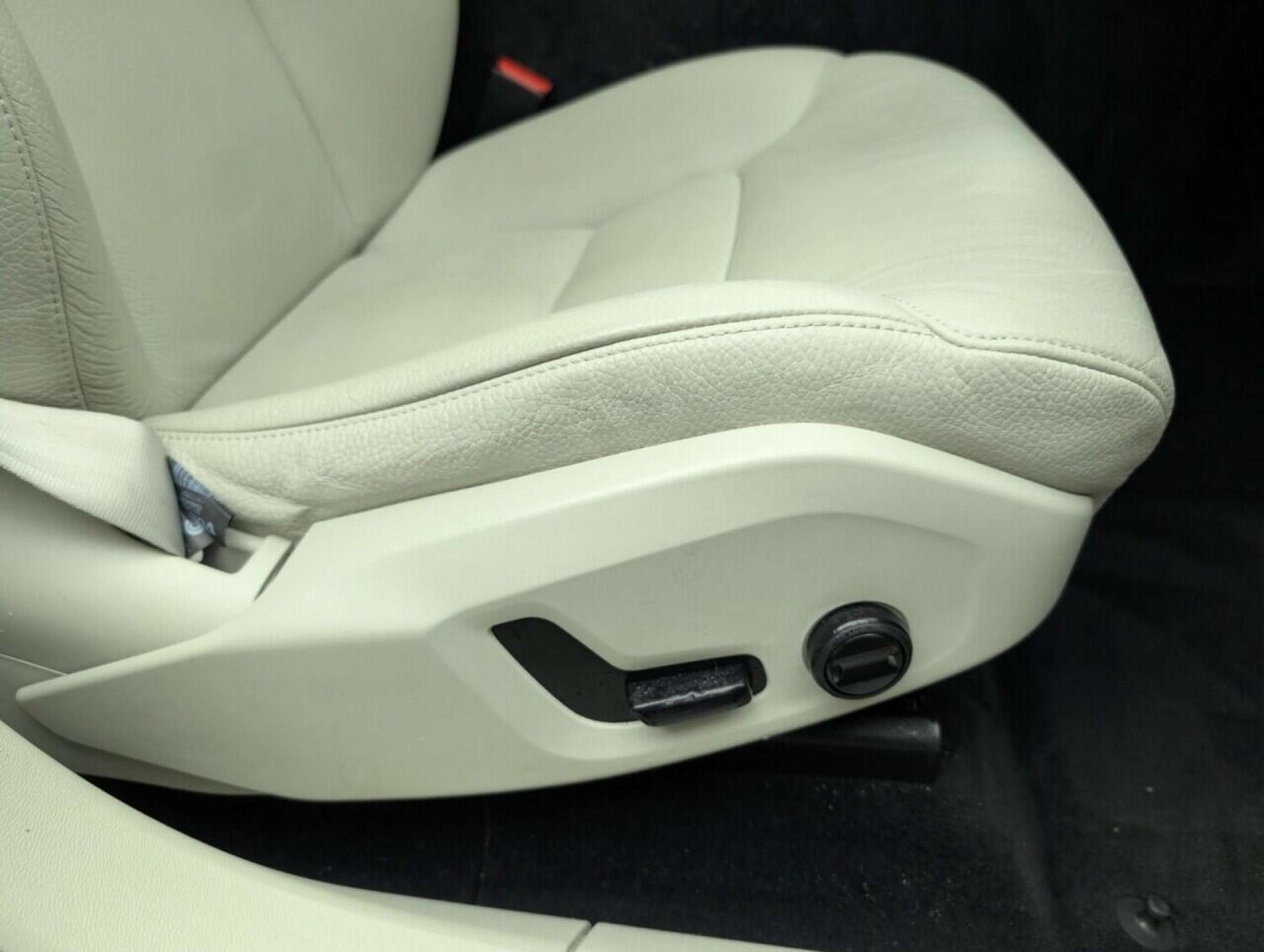 Used Volvo XC60 2022 for sale - 77713824: Photo 21