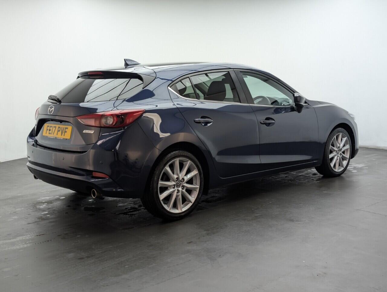 Used Mazda Mazda3 2017 for sale - 76457563: Photo 8
