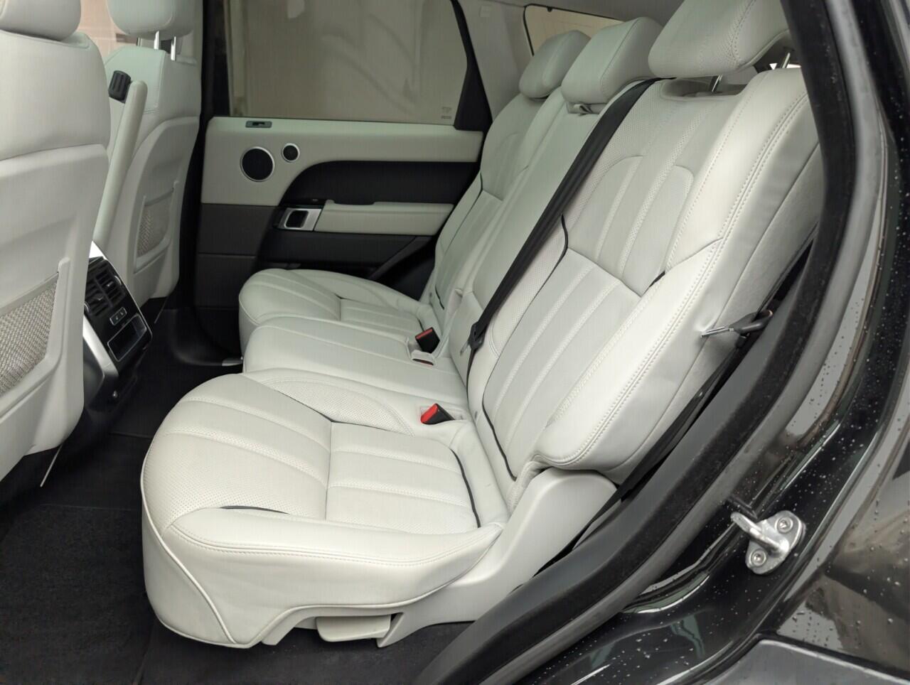 Used Land Rover Range Rover Sport 2016 for sale - 76424688: Photo 40