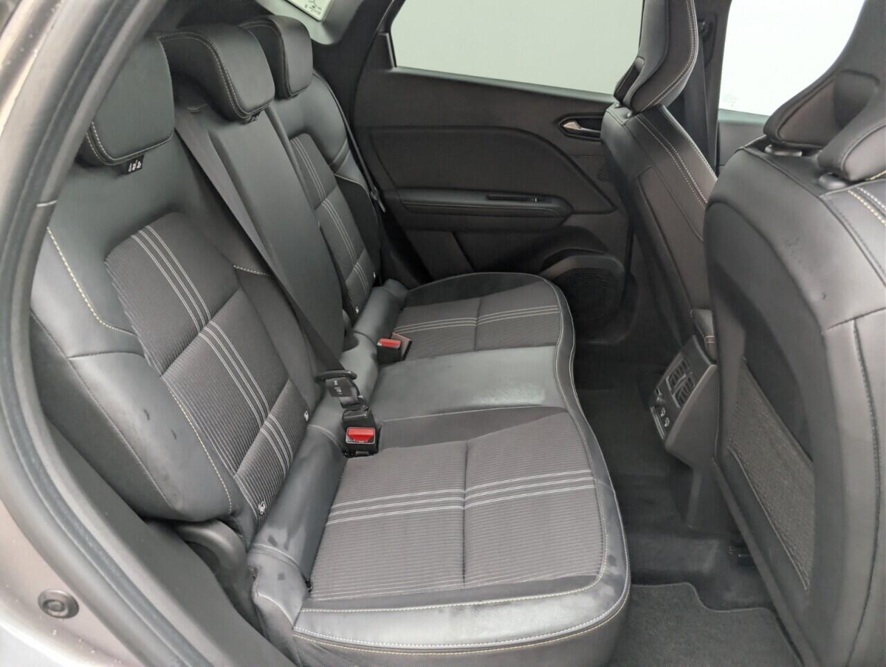 Used Renault Captur 2024 for sale - 76728233: Photo 25