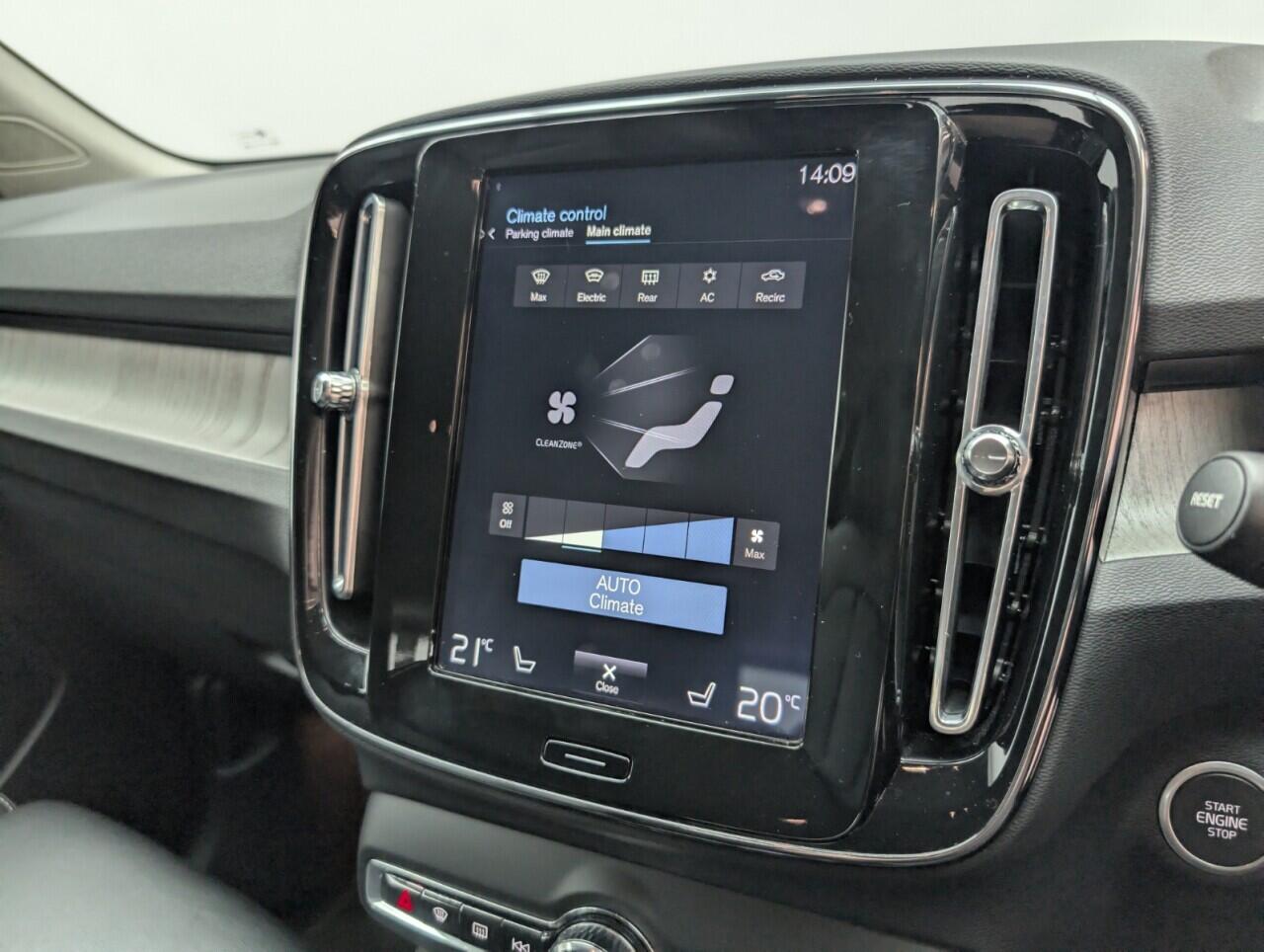 Used Volvo XC40 2020 for sale - 76425398: Photo 15