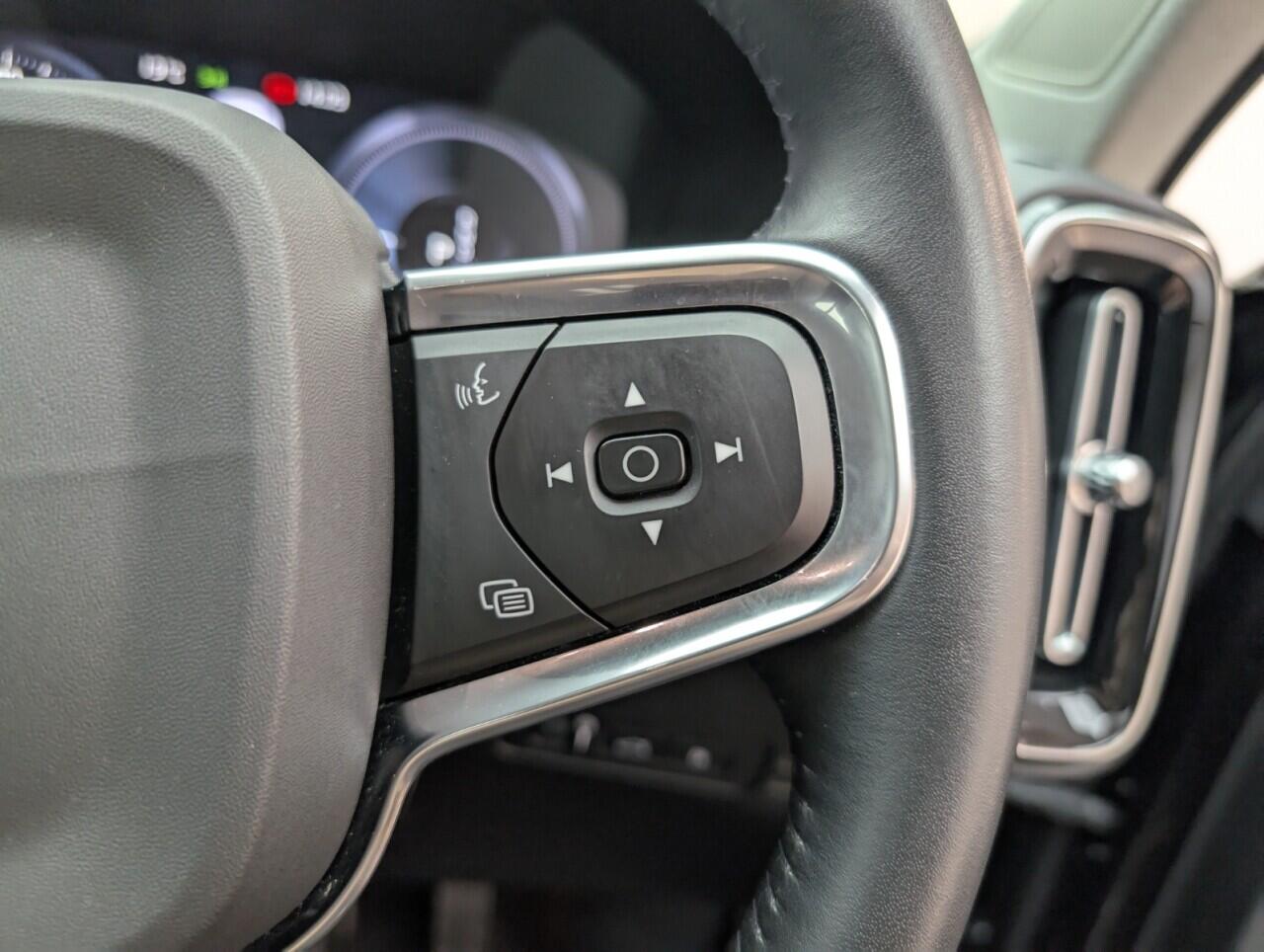 Used Volvo XC40 2020 for sale - 76425398: Photo 20