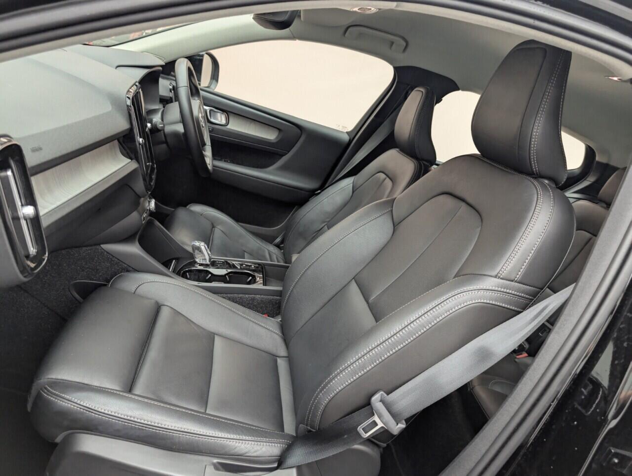 Used Volvo XC40 2020 for sale - 76425398: Photo 29