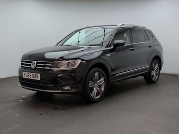 Used Volkswagen Tiguan Allspace 2019 for sale - 79513938: Photo