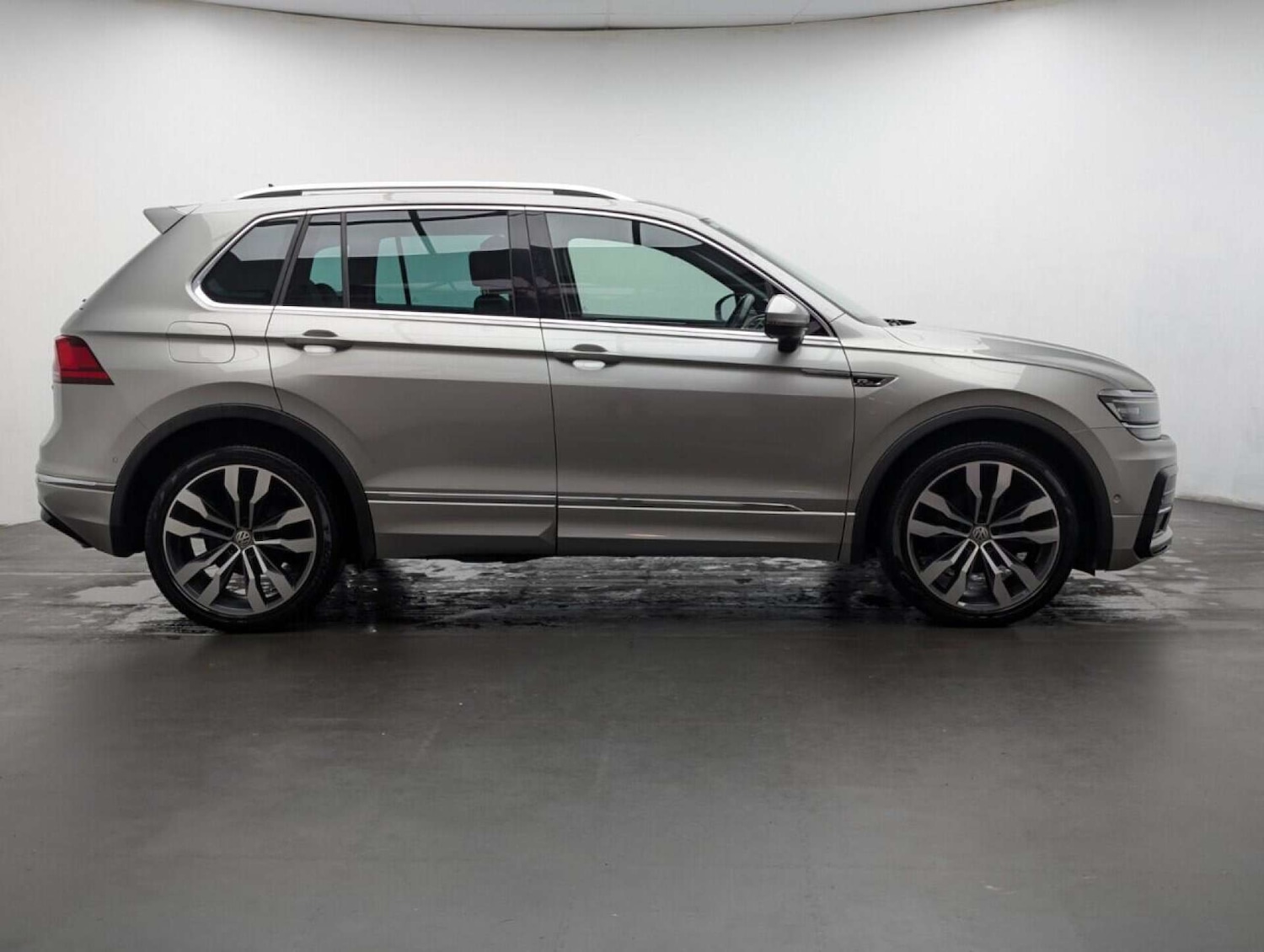 Used Volkswagen Tiguan 2020 for sale - 77880574: Photo 11