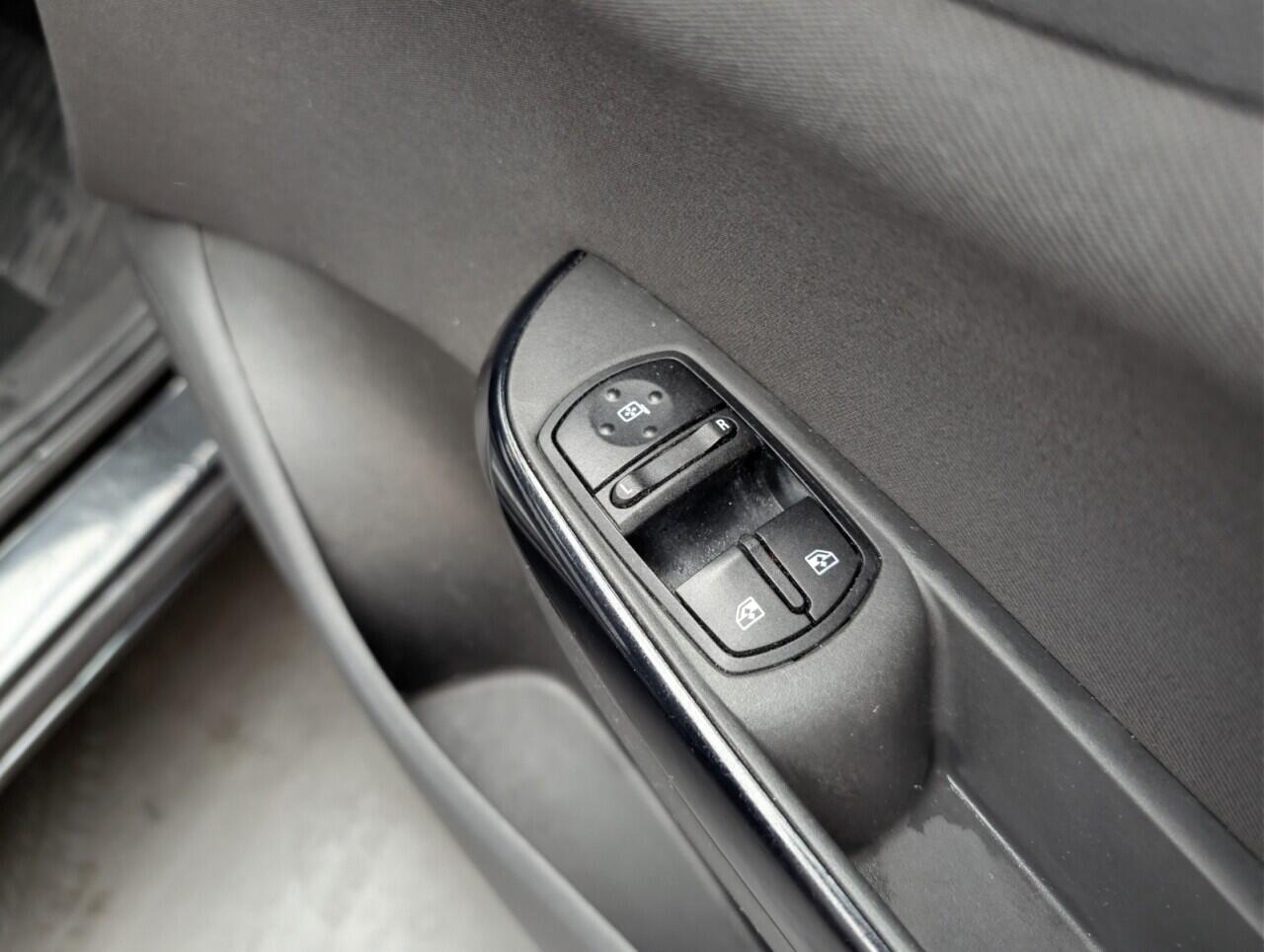 Used Vauxhall Corsa 2016 for sale - 76561386: Photo 21