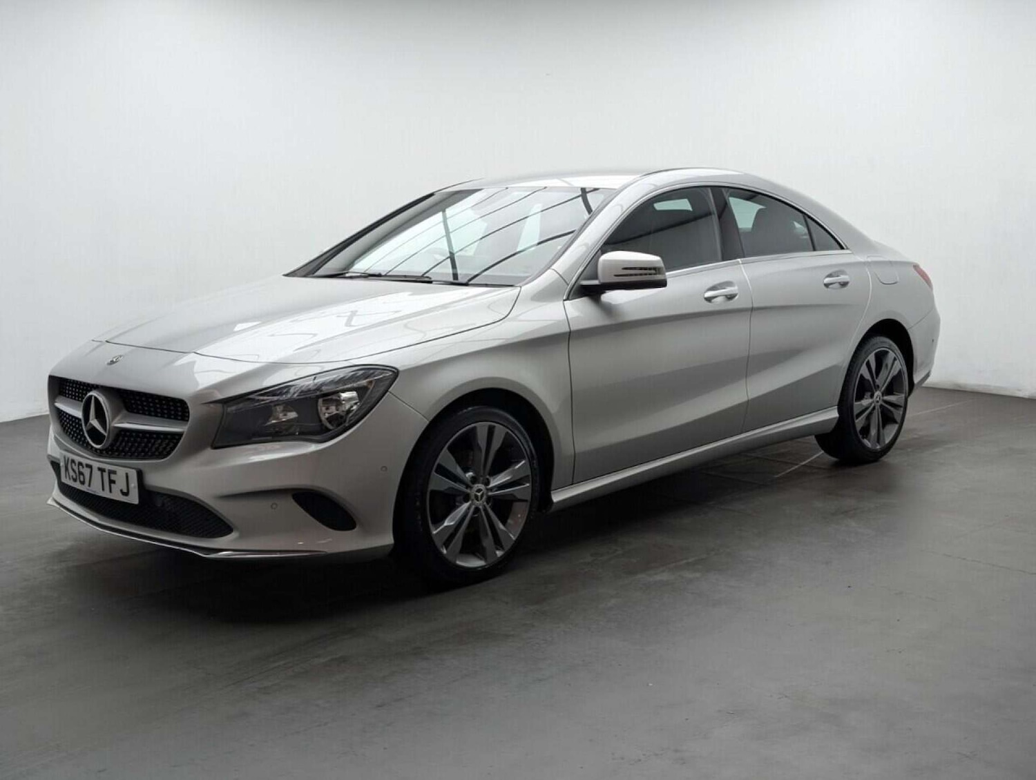 Used Mercedes-Benz CLA 2018 for sale - 77713048: Photo 4