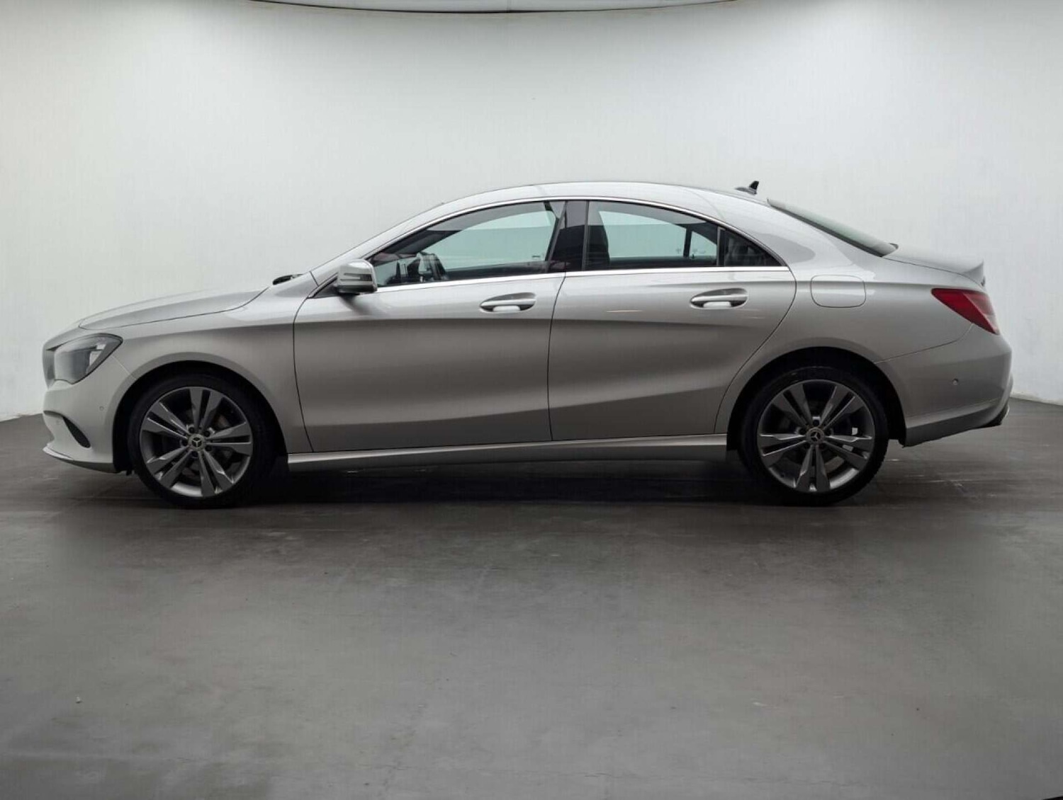 Used Mercedes-Benz CLA 2018 for sale - 77713048: Photo 5