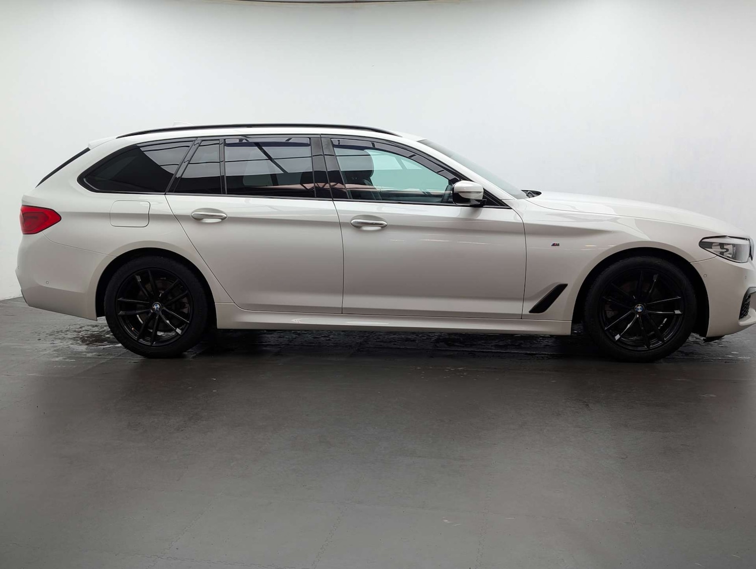 Used BMW 5 Series 2018 for sale - 78064629: Photo 11