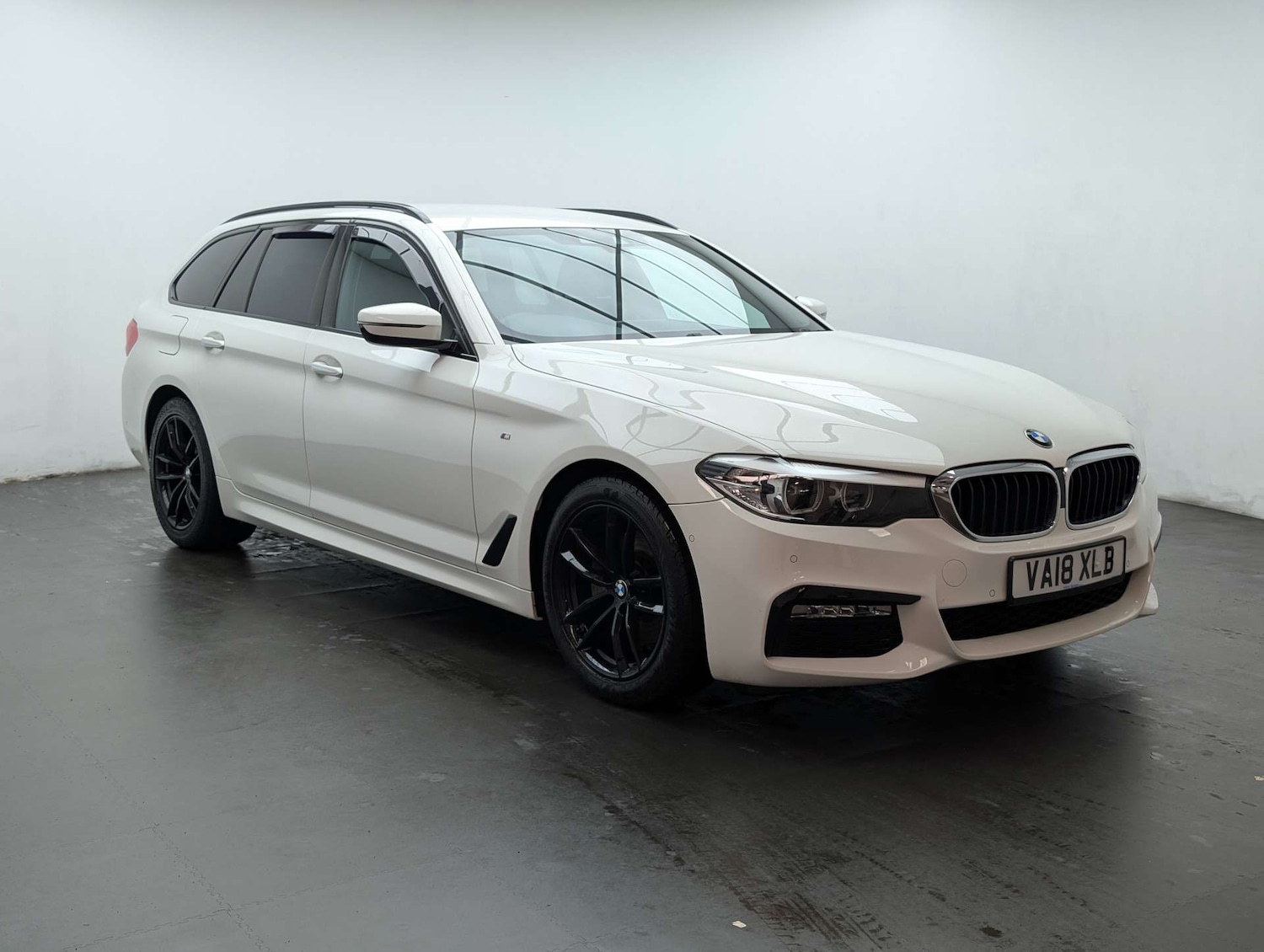 Used BMW 5 Series 2018 for sale - 78064629: Photo 2