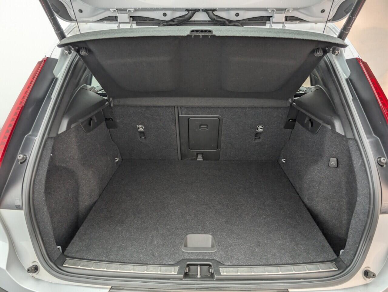 Used Volvo XC40 2021 for sale - 76422545: Photo 27