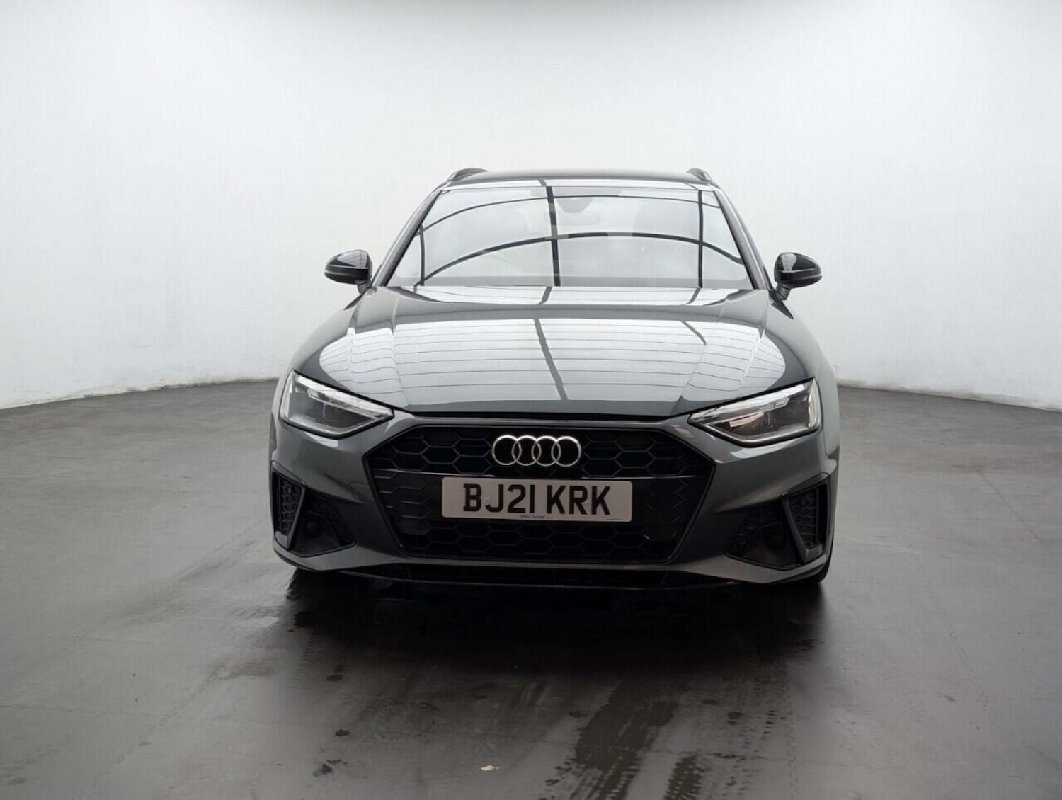 Used Audi A4 2021 for sale - 77713526: Photo 3