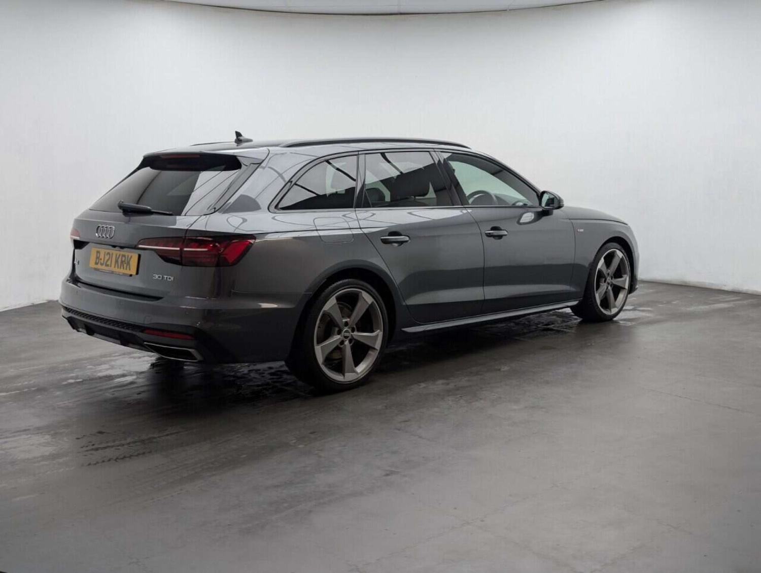 Used Audi A4 2021 for sale - 77713526: Photo 8