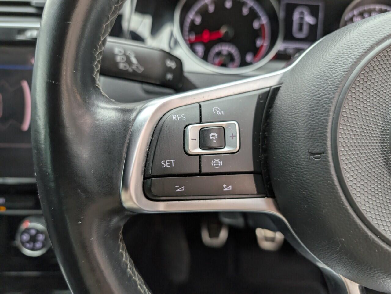 Used Volkswagen Golf 2019 for sale - 76425568: Photo 18