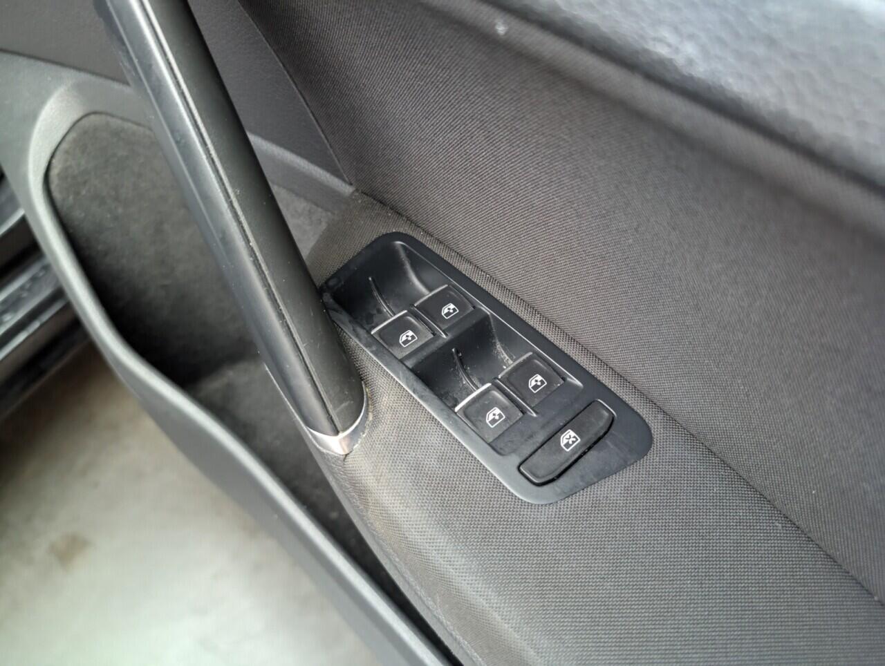 Used Volkswagen Golf 2019 for sale - 76425568: Photo 21