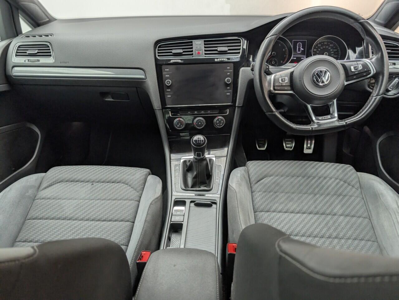 Used Volkswagen Golf 2019 for sale - 76425568: Photo 23