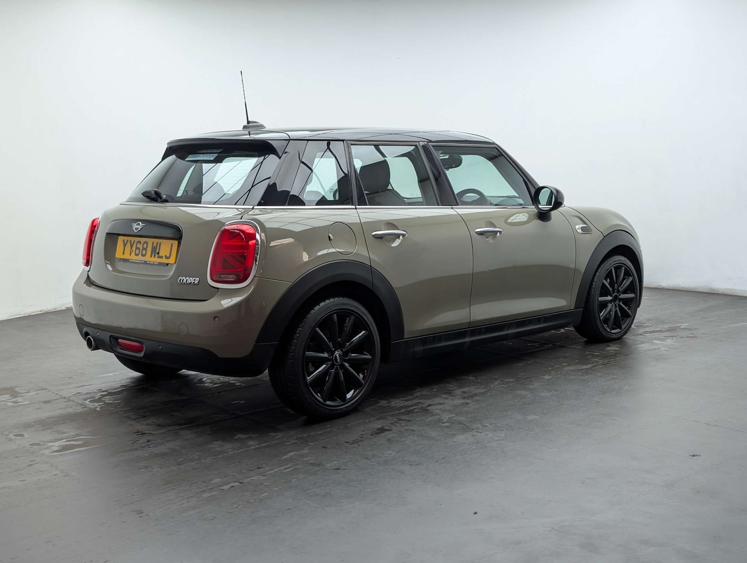 Used MINI Hatch 2018 for sale - 77980243: Photo 10