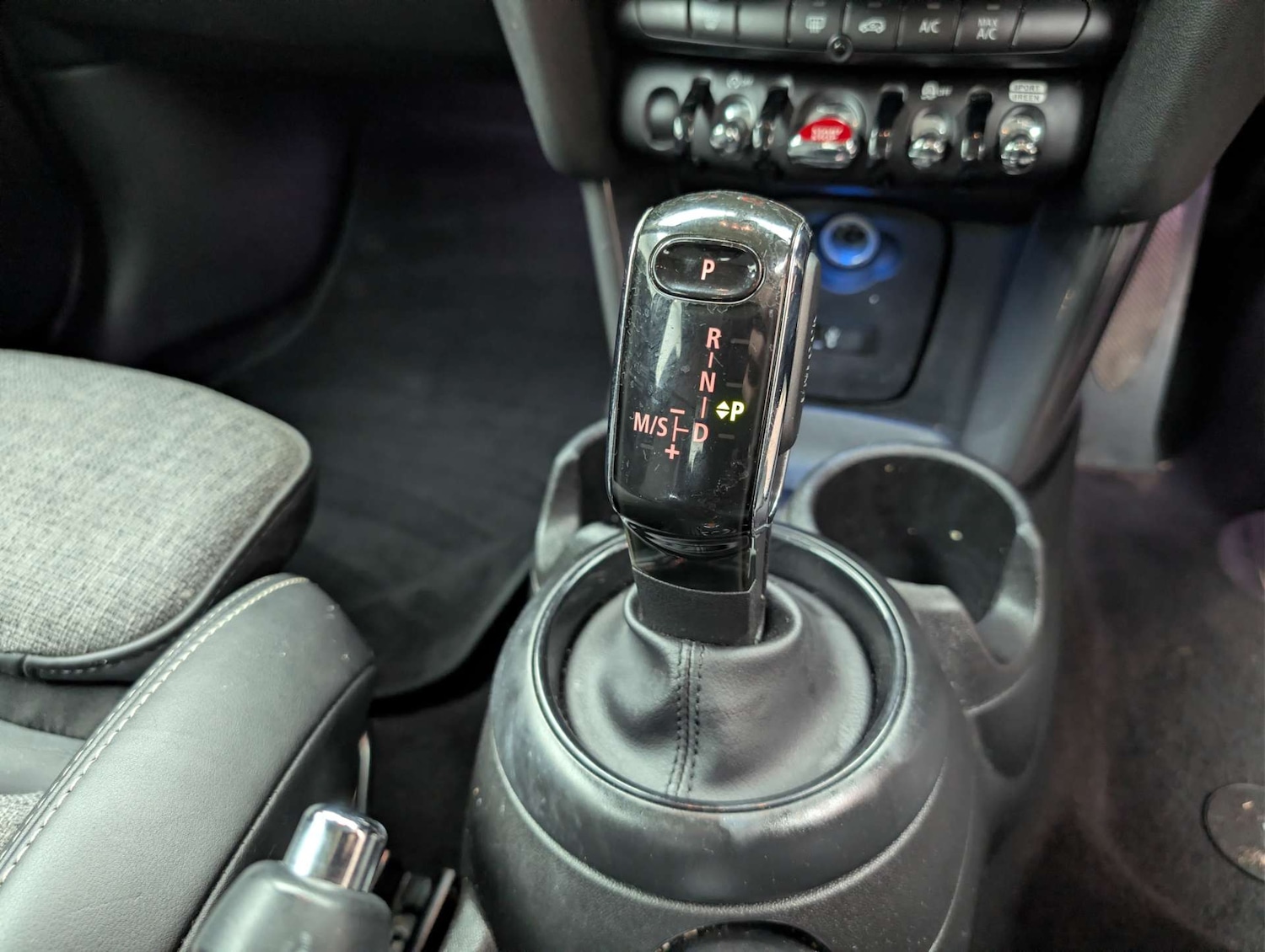 Used MINI Hatch 2018 for sale - 77980243: Photo 19