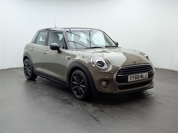 Used MINI Hatch 2018 for sale - 77980243: Photo