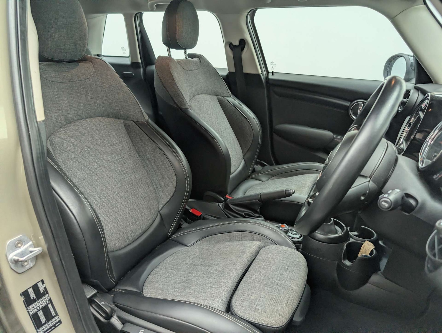 Used MINI Hatch 2018 for sale - 77980243: Photo 33