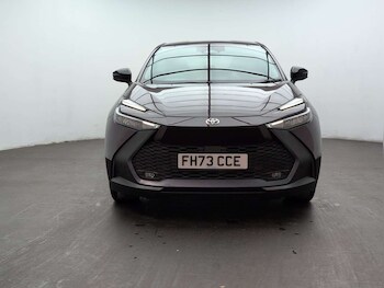 Used Toyota C-HR 2023 for sale - 79478966: Photo