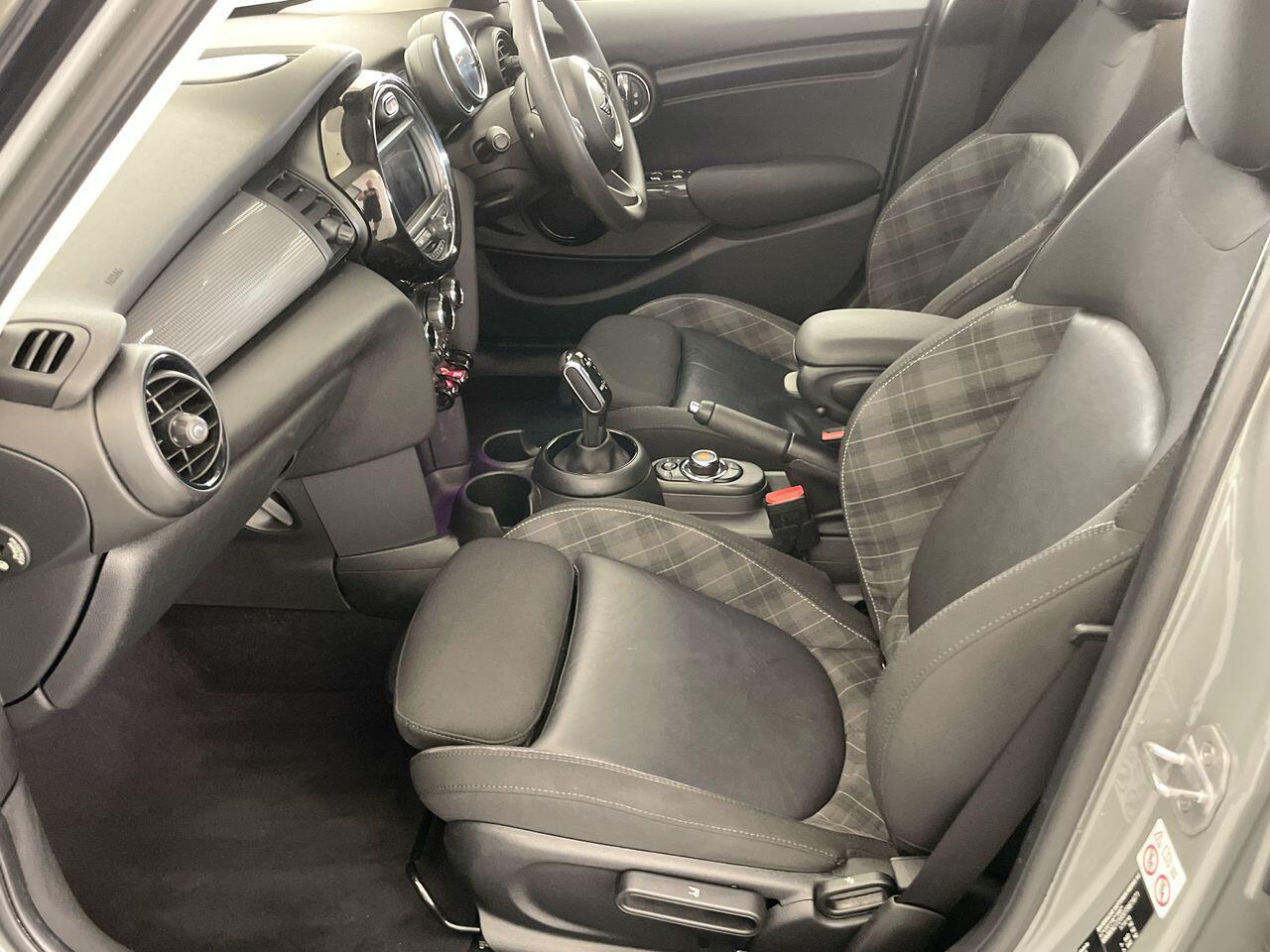 Used MINI Hatch 2019 for sale - 77108766: Photo 42