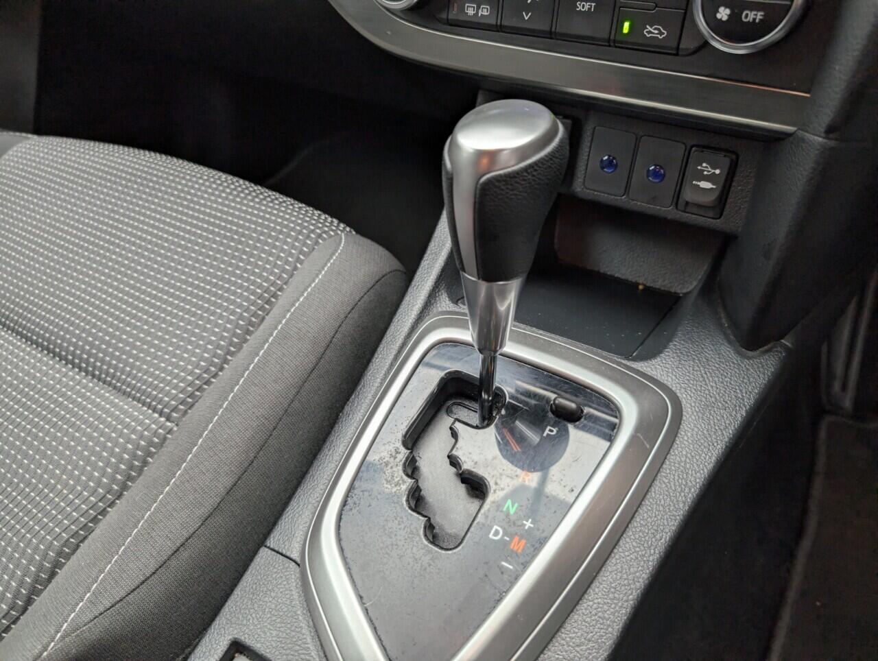 Used Toyota Auris 2014 for sale - 77131012: Photo 28