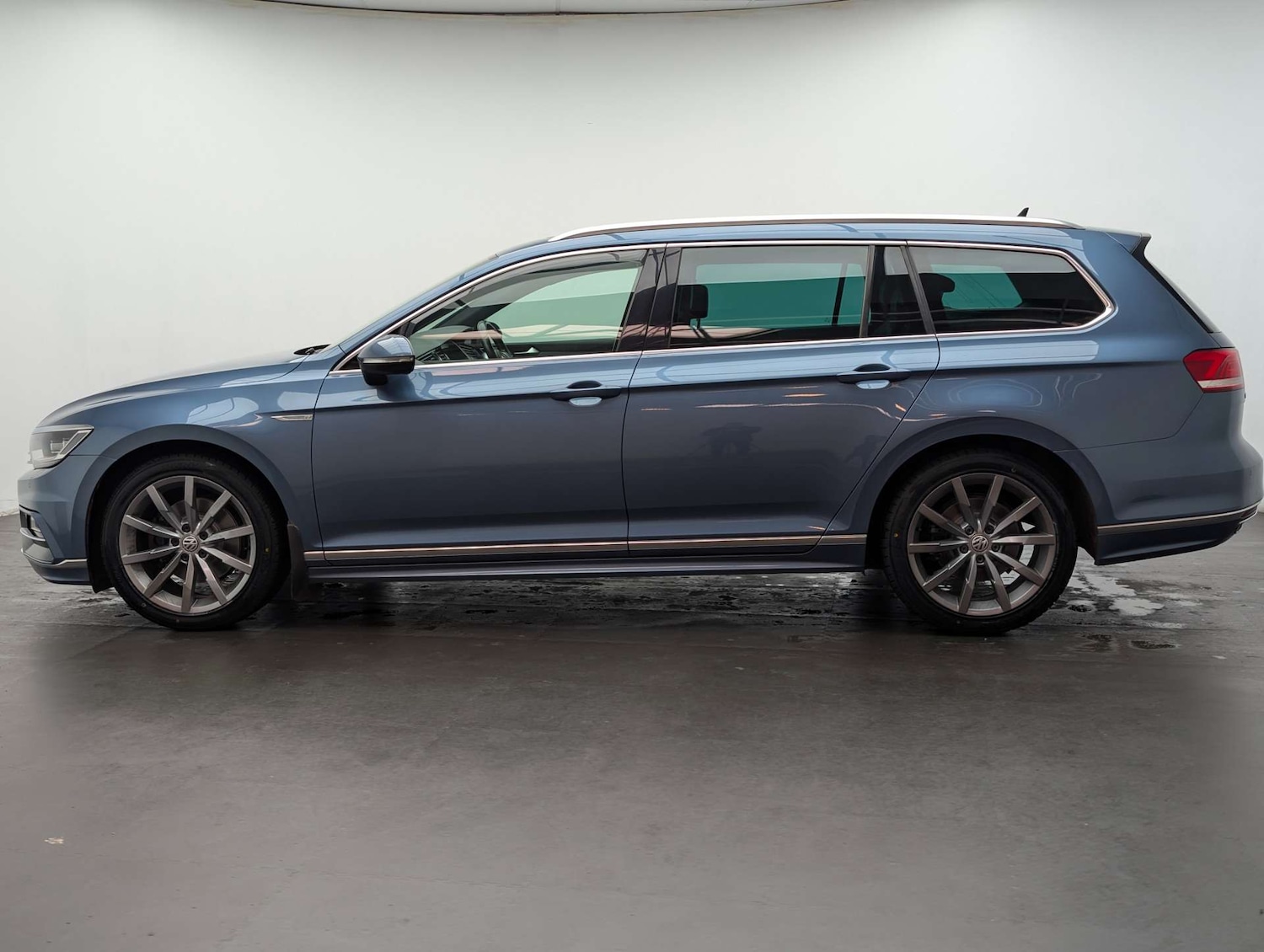 Used Volkswagen Passat 2018 for sale - 78056727: Photo 6