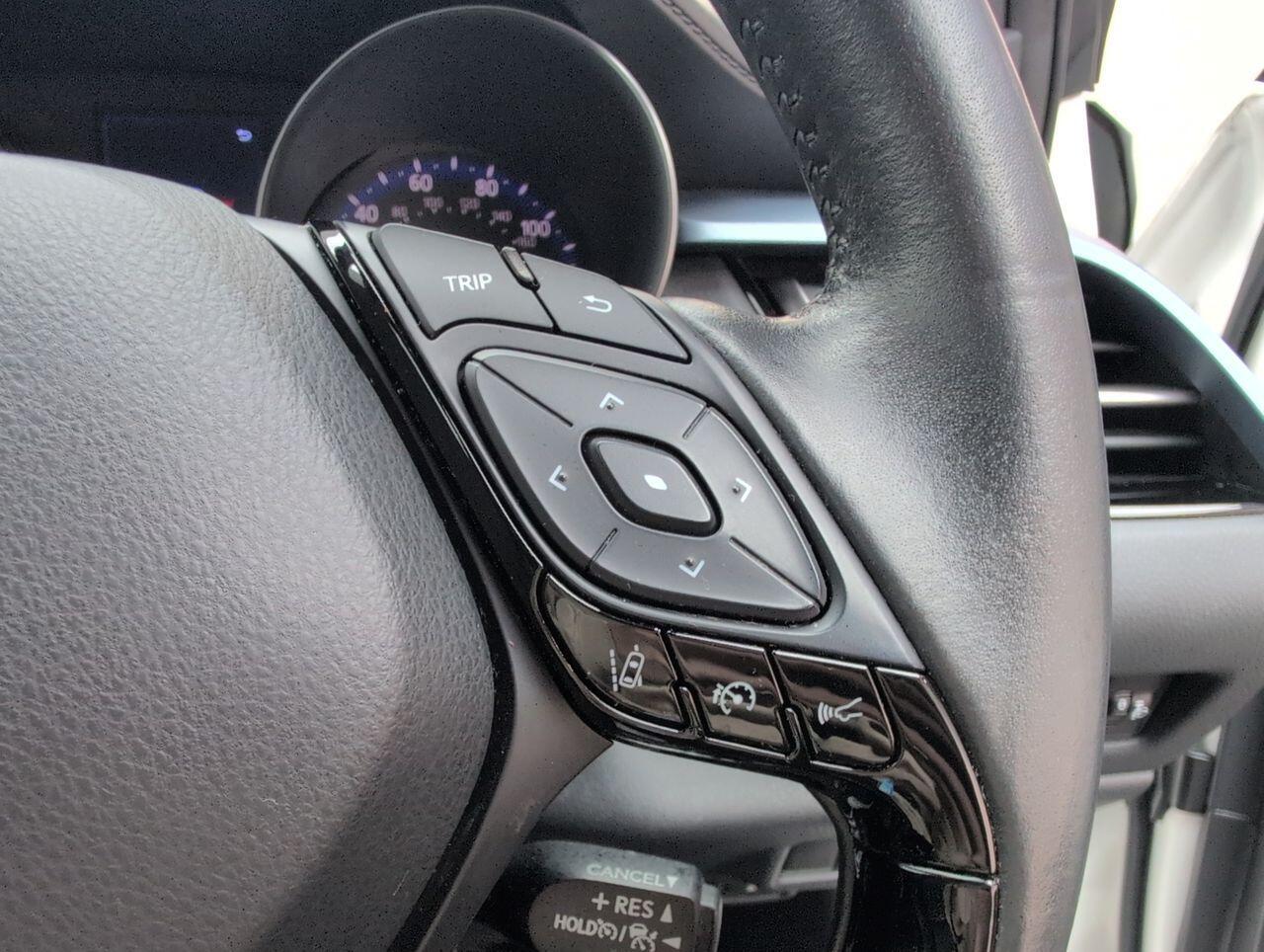 Used Toyota C-HR 2020 for sale - 76425231: Photo 61