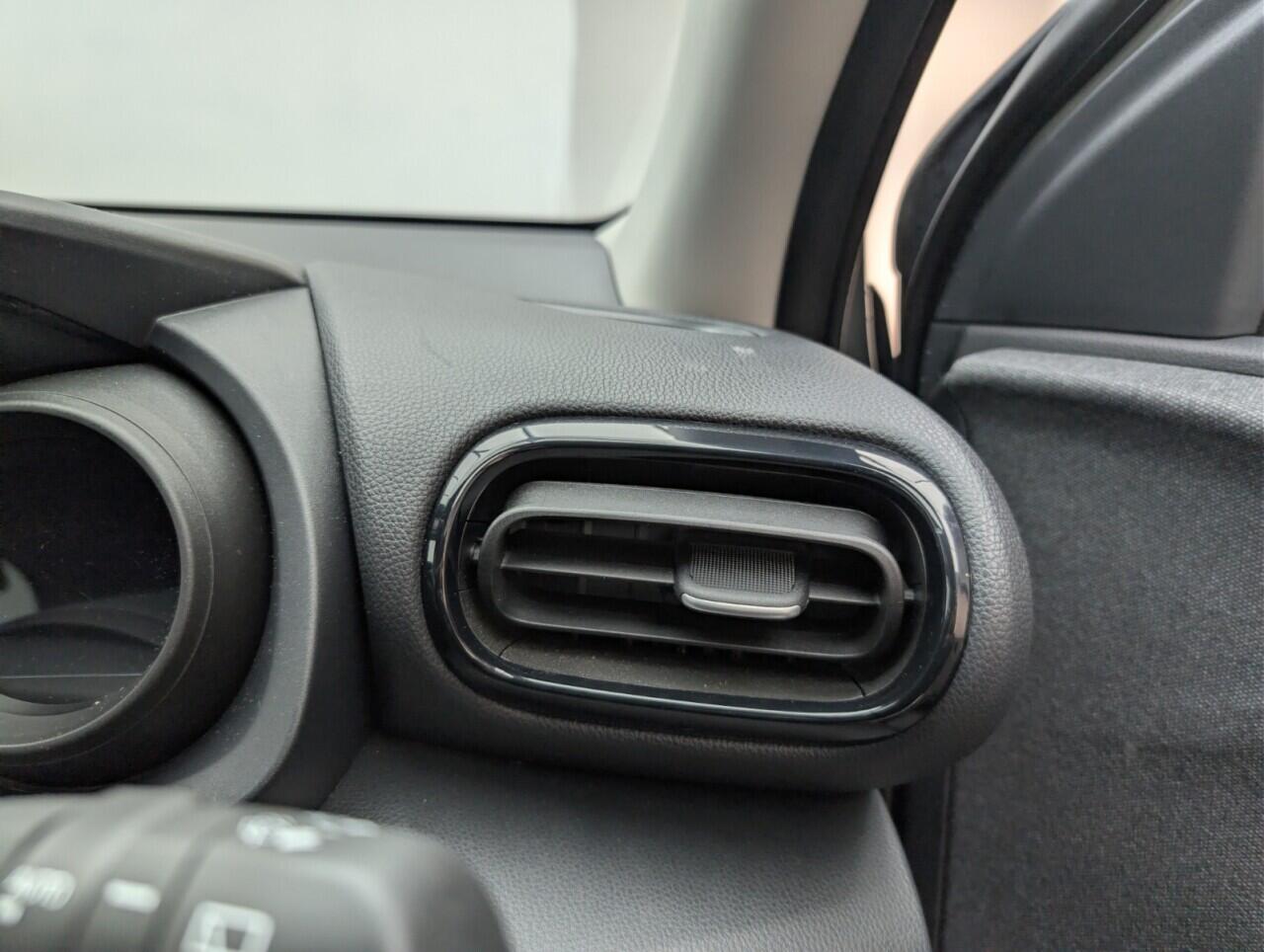 Used Toyota Yaris 2022 for sale - 76499265: Photo 21