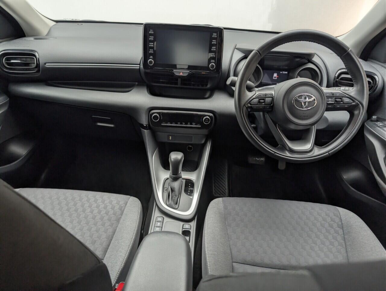 Used Toyota Yaris 2022 for sale - 76499265: Photo 24