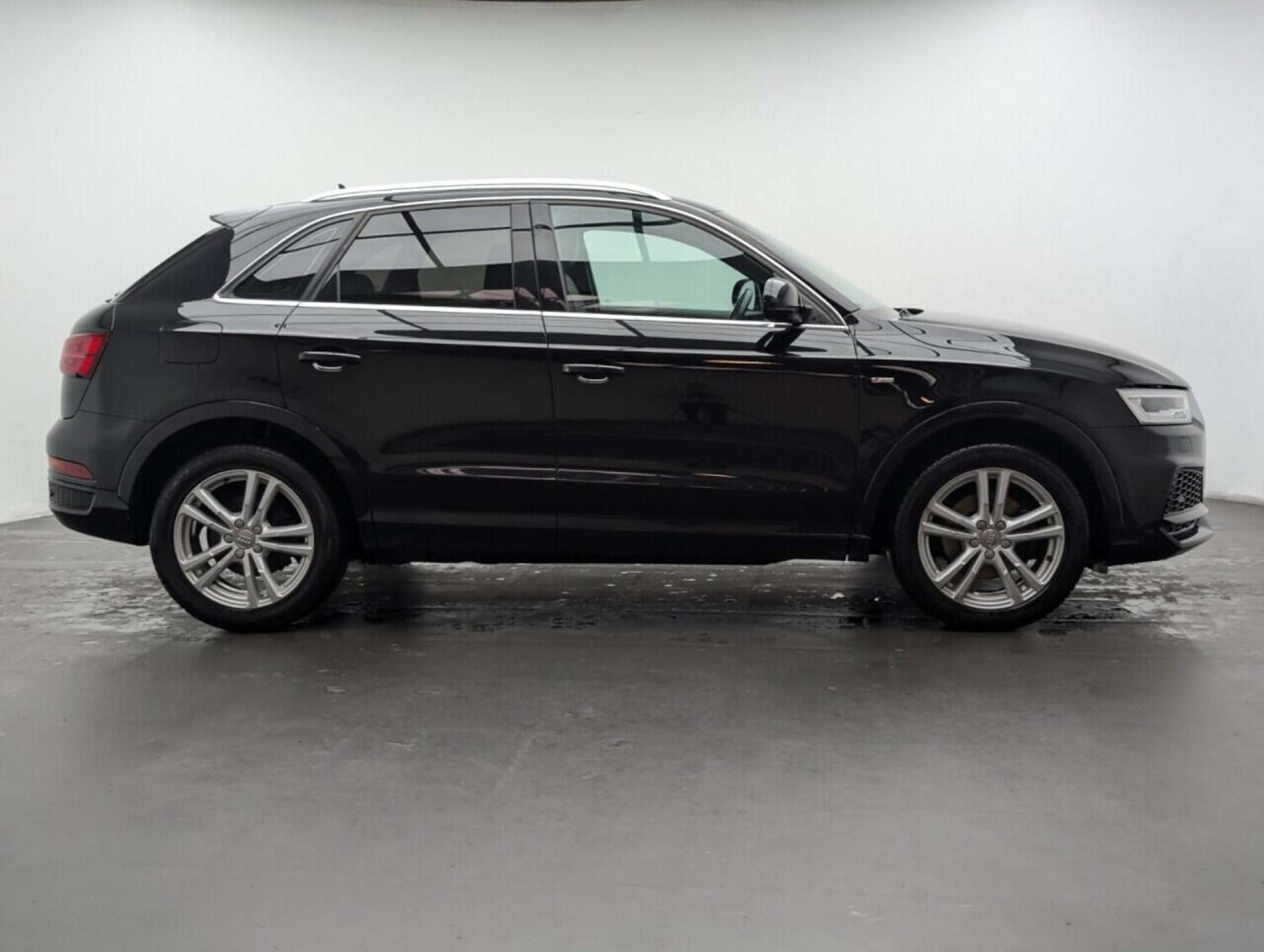 Used Audi Q3 2017 for sale - 77714266: Photo 9