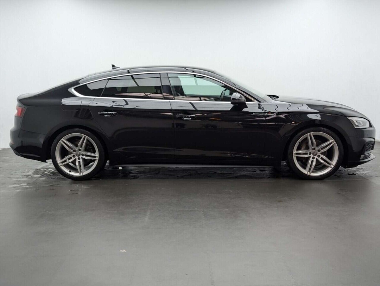 Used Audi A5 2018 for sale - 77714511: Photo 9