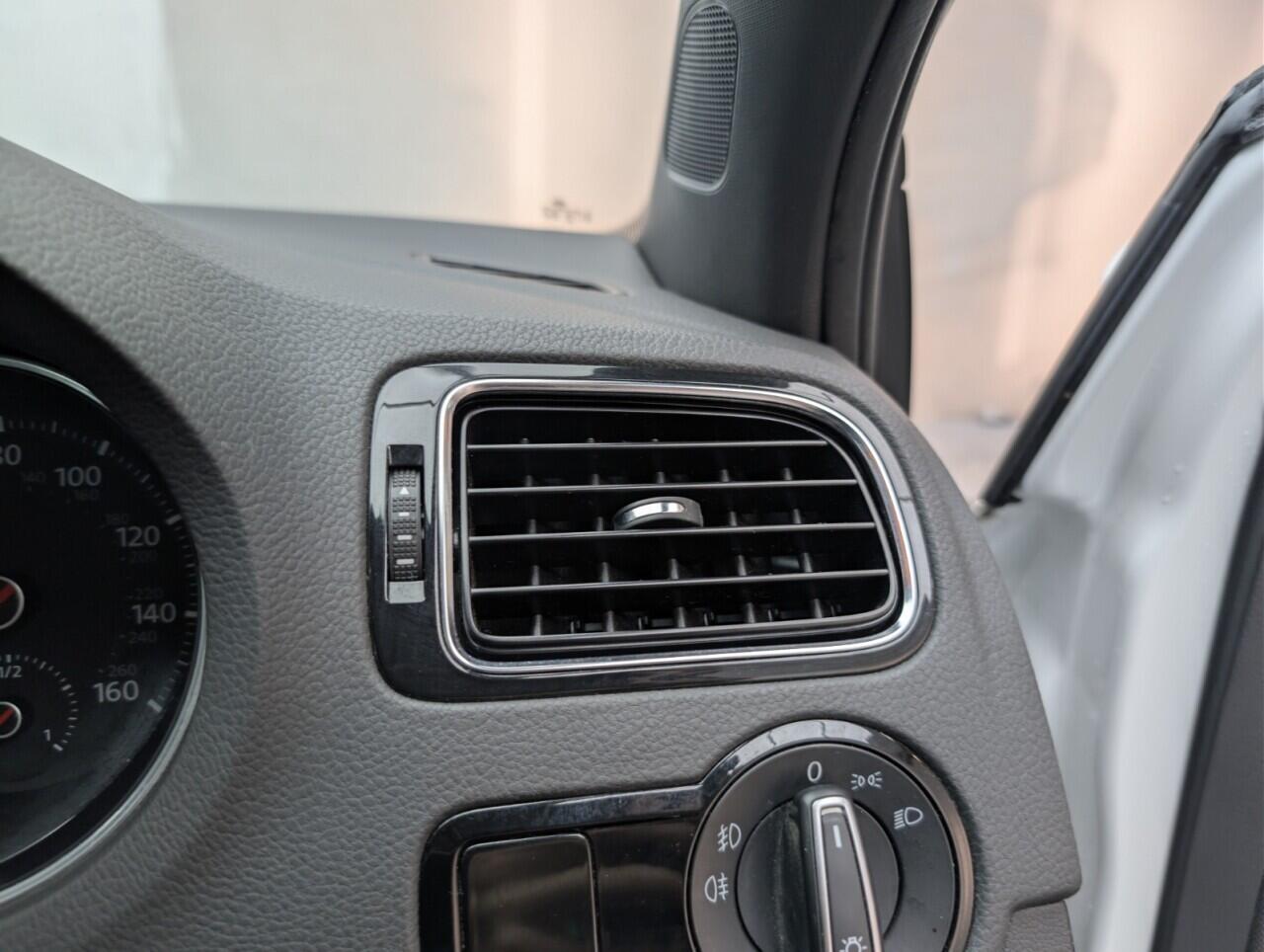 Used Volkswagen Polo 2017 for sale - 76537839: Photo 20