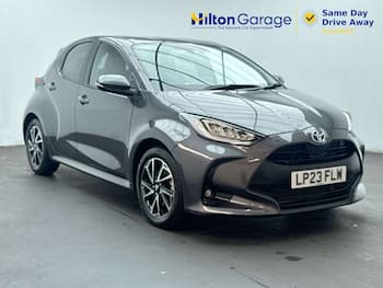 Used Toyota Yaris 2023 for sale - 79421870: Photo