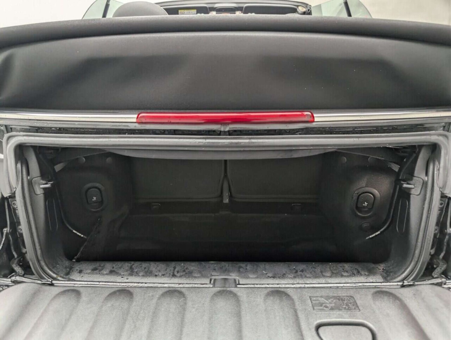 Used MINI Convertible 2017 for sale - 77713715: Photo 24