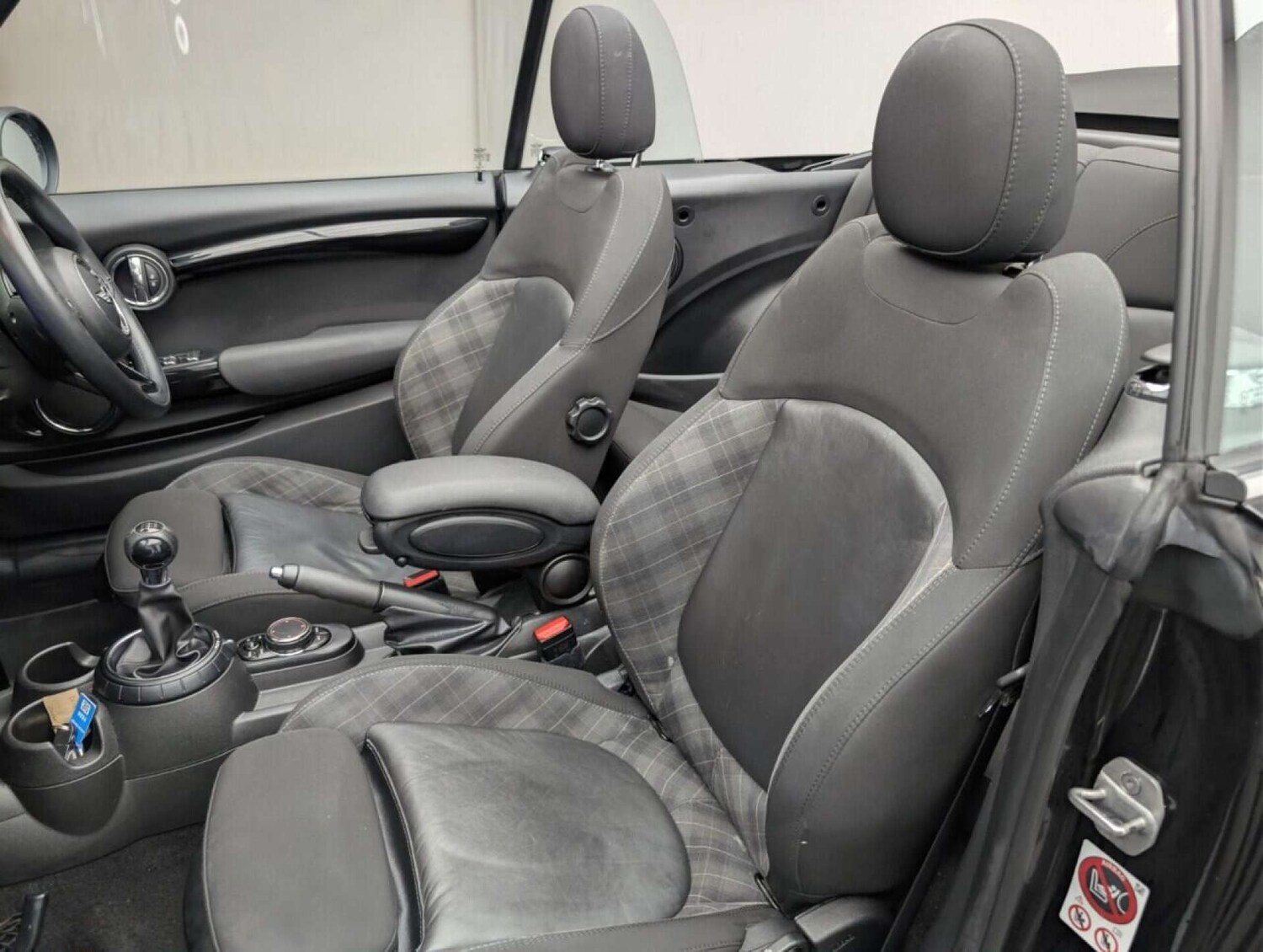 Used MINI Convertible 2017 for sale - 77713715: Photo 25